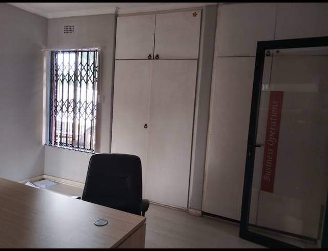 5 BEDROOM HOUSE FOR SALE IN BIRCHLEIGH NORTH
